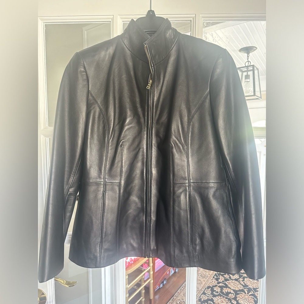 Cole Haan Genuine Leather Tab Collar Jacket with Zipper - Size Large!